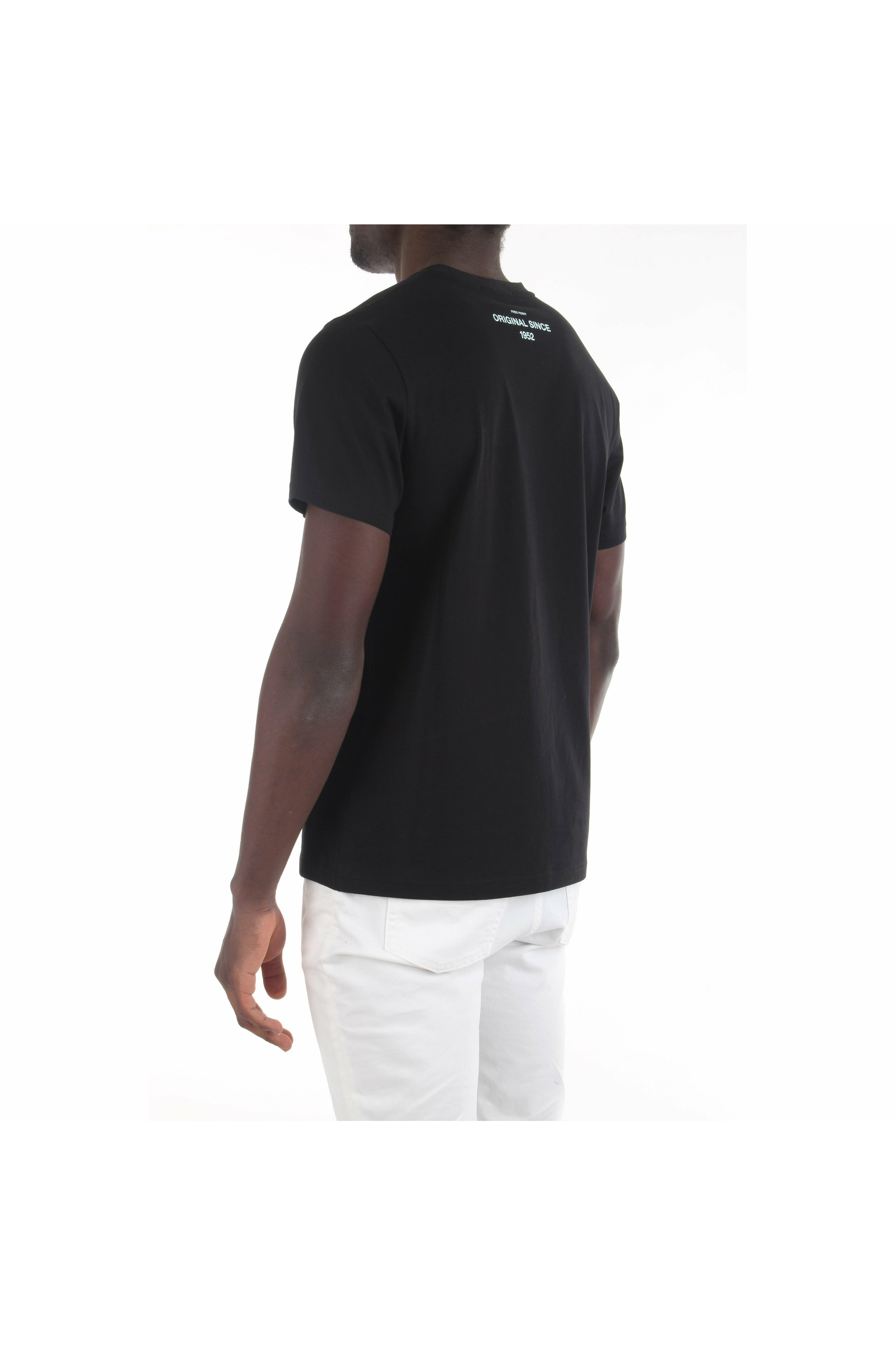 Fred Perry M2675 t-shirt in cotone con stampa logo a contrasto