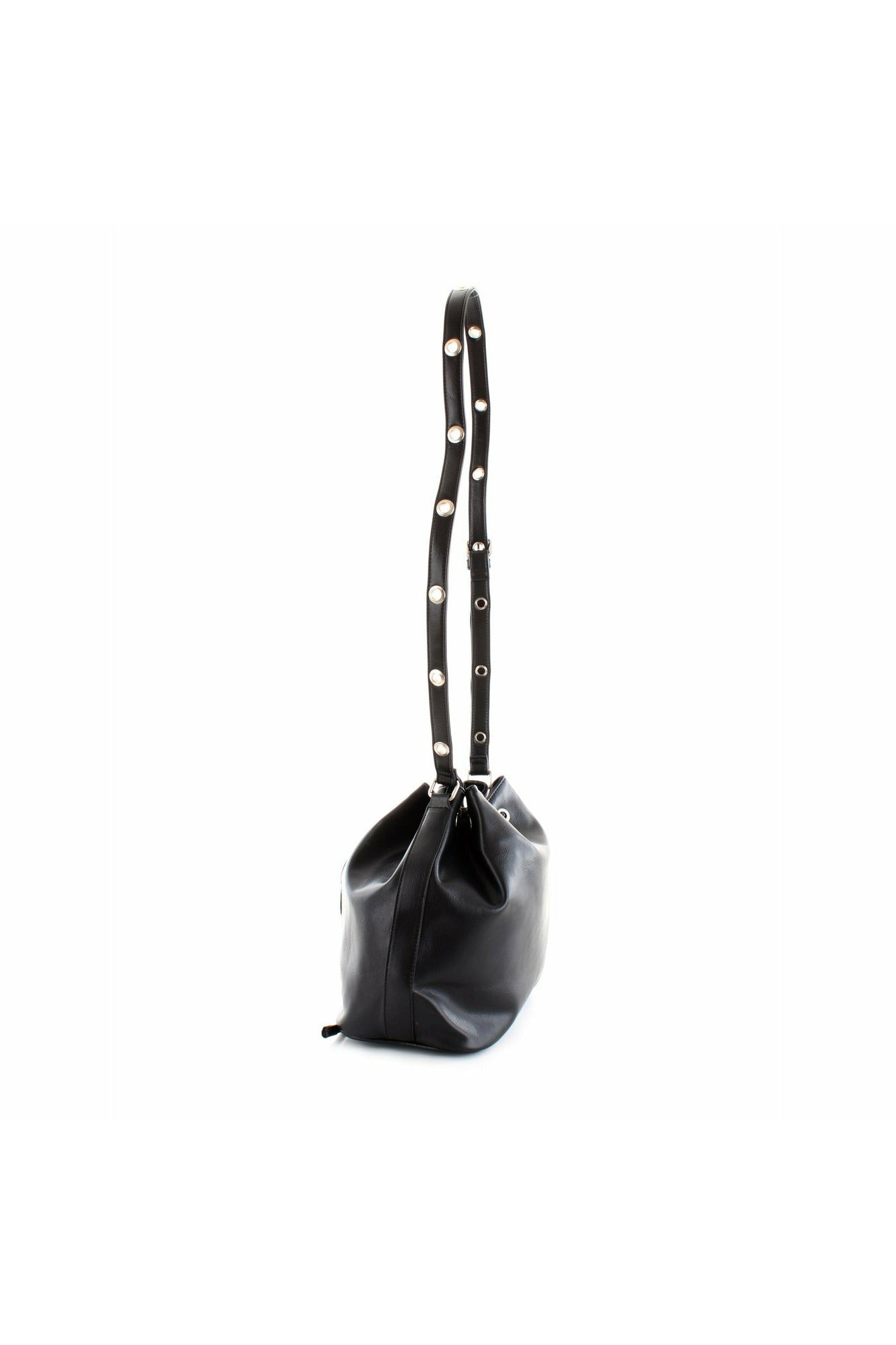 Fred Perry x Amy Winehouse Foundation L2249 bucket bag in eco leather with applied hearts