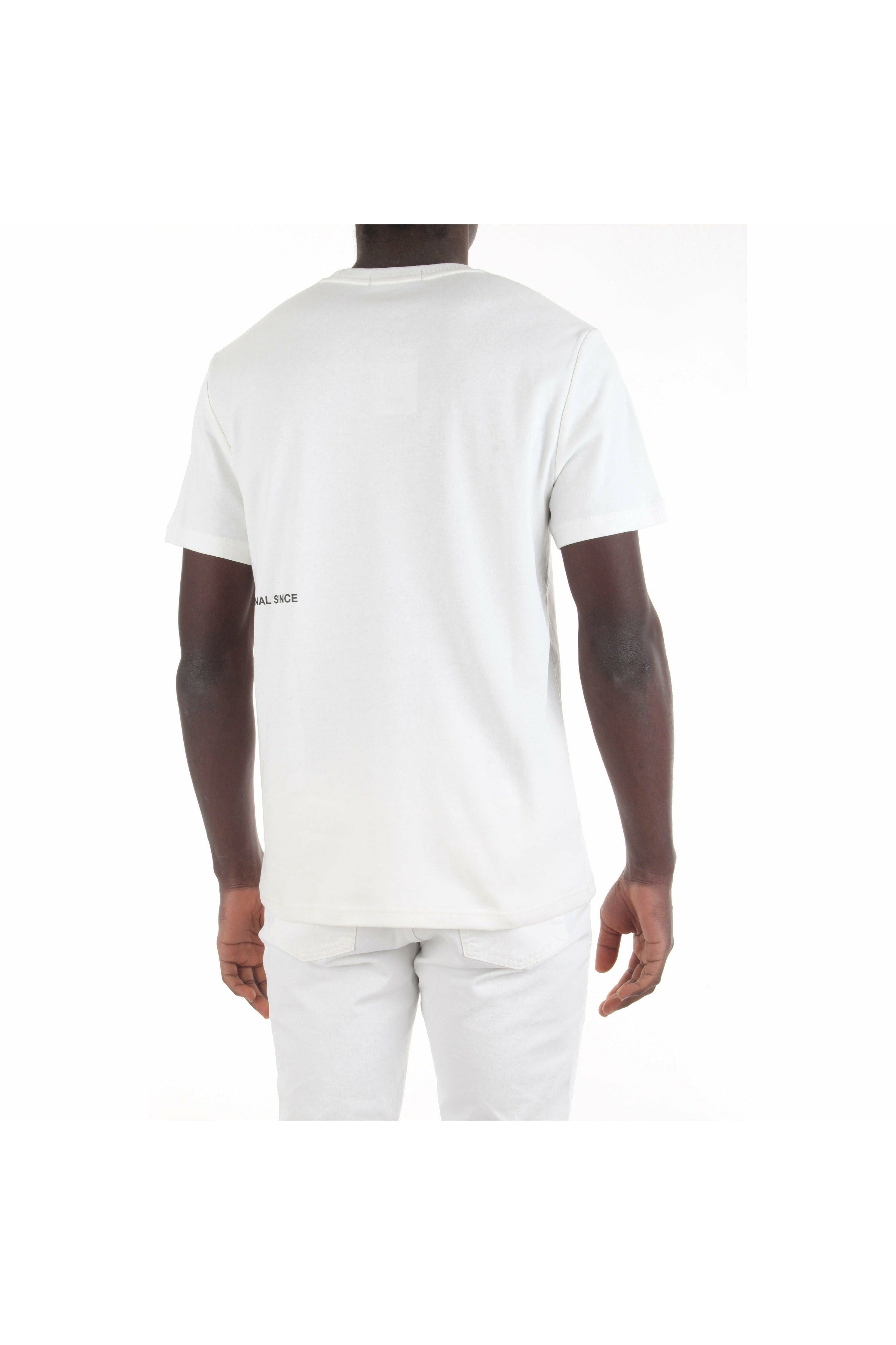 Fred Perry M2678 t-shirt in cotone con logo sfumato a contrasto